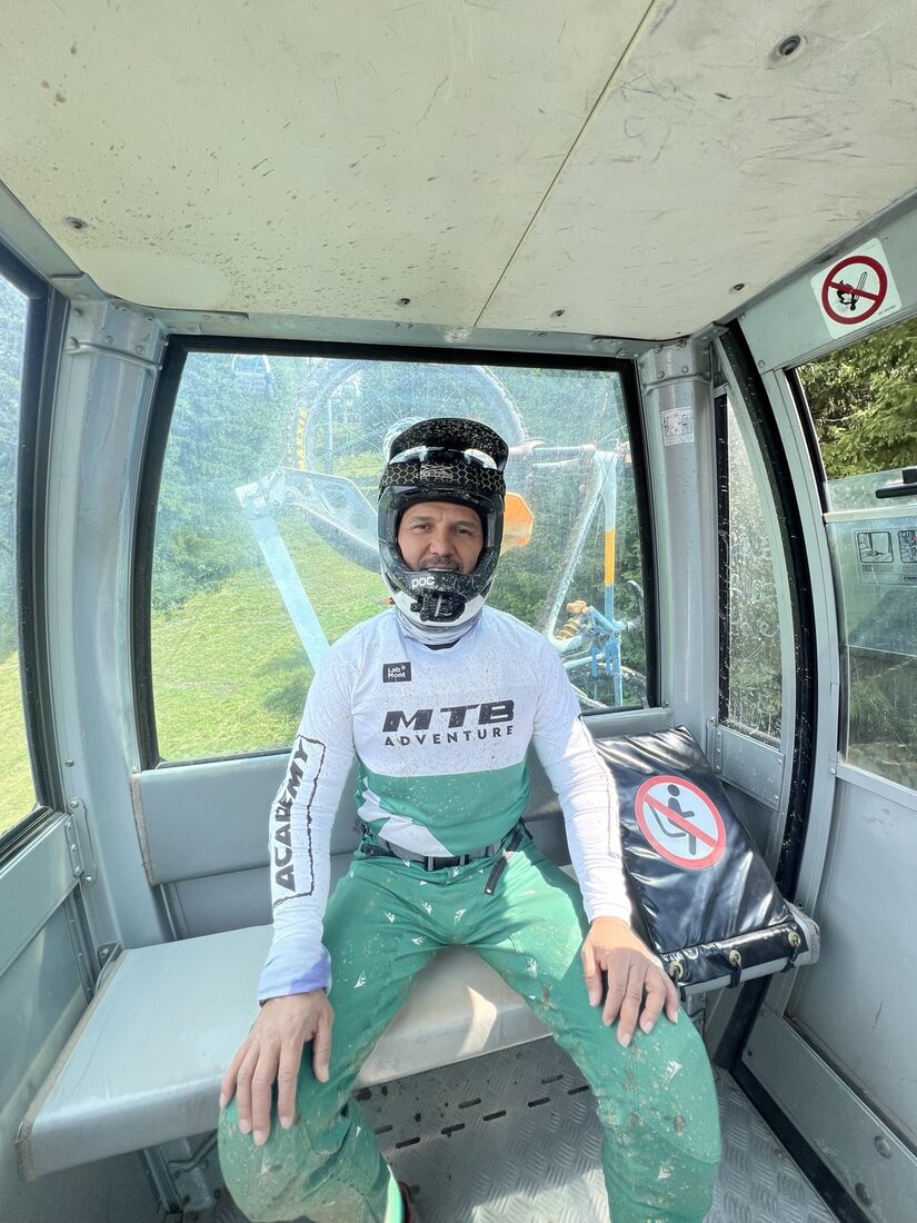 Romyrr Hernández, director e instructor de MTB Adventure Academy